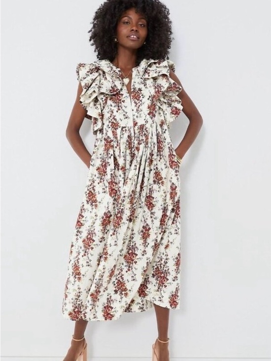 Tuckernuck Dresses & Skirts - Tuckernuck Bouquet Mariana
Maxi Dress sz L Cerise Falling
Flowers Ruffle Sleeves